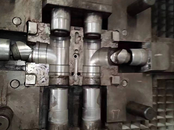 機(jī)械運(yùn)轉(zhuǎn)